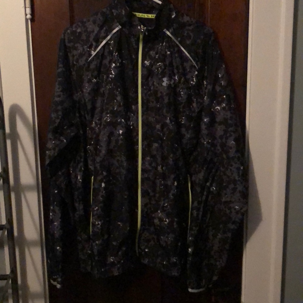 Under Armour all season gear running wind jacket